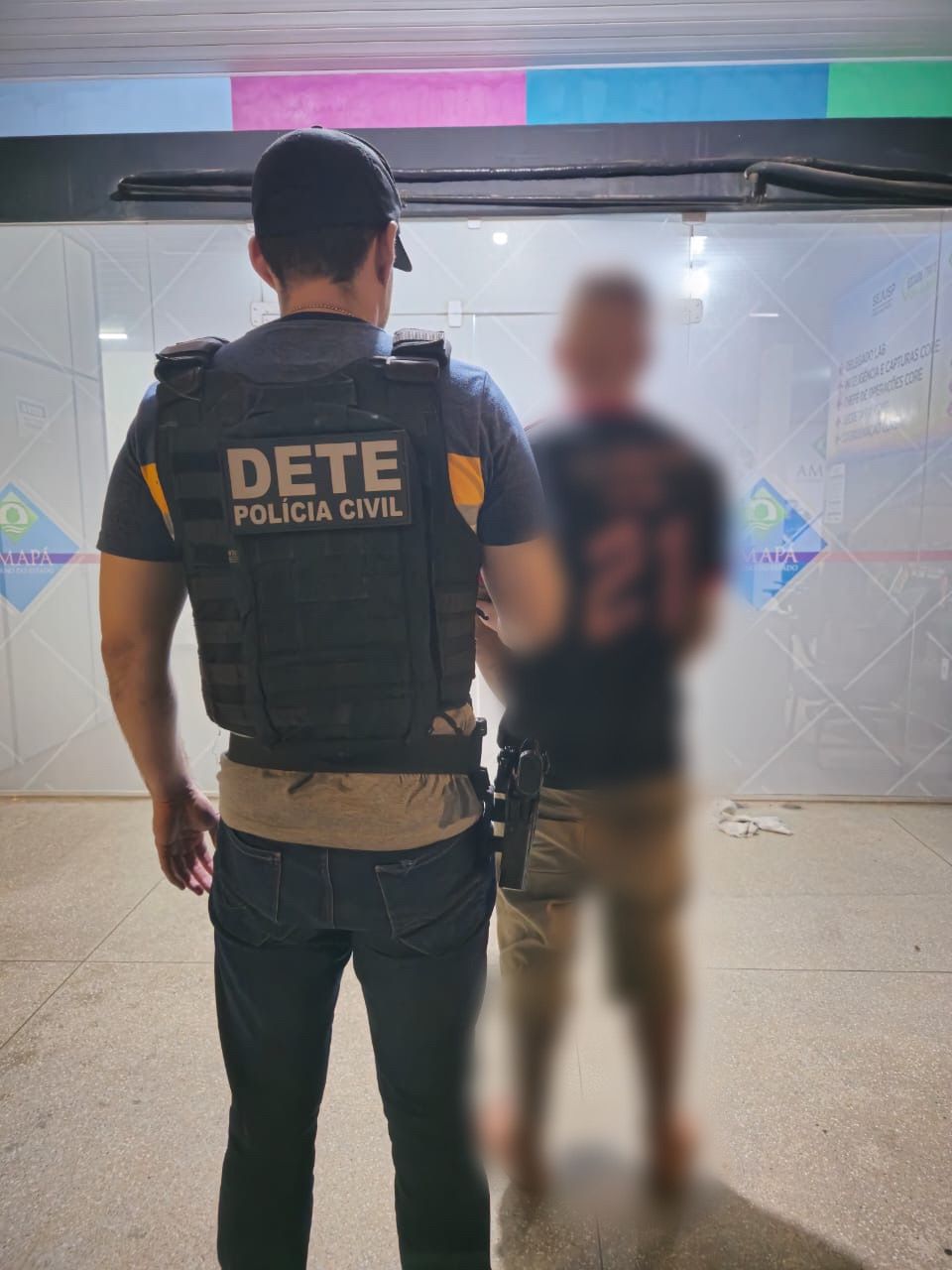 EM MACAPÁ, POLÍCIA CIVIL PRENDE INDIVÍDUO EM FLAGRANTE PELA PRÁTICA DOS CRIMES DE TRÁFICO DE DROGAS E RECEPTAÇÃO